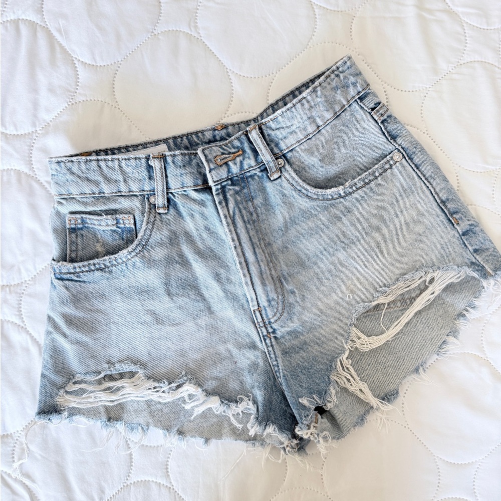 Zara Light Wash Distressed Denim Shorts